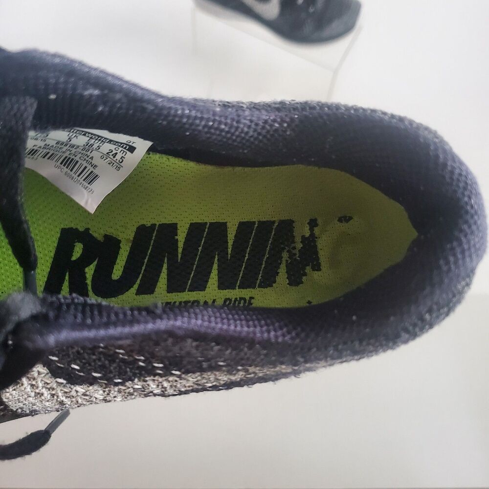 Nike Flyknit Women's Sneakers Size 7.5 Black White Oreo Running Flyknit Lunar 3 - Picture 8 of 9